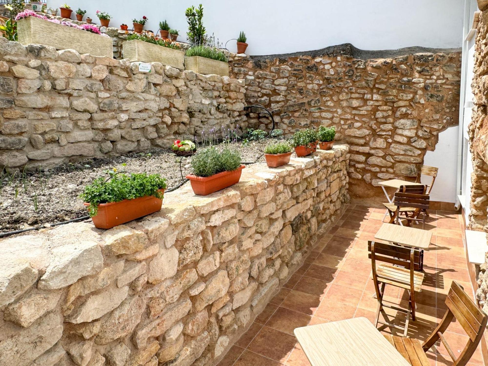 Castillo de Locubín El Jardin De Castillo - Calma Y Slow Life מראה חיצוני תמונה